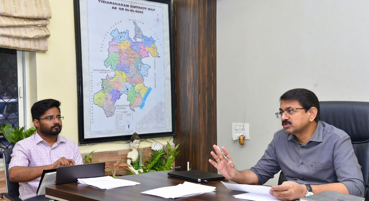 cdmvzm's tweet photo. నియోజకవర్గాల వారీగా ప్రజలకు ఎక్కువ ప్రయోజనం చేకూర్చే మూడు ప్రధాన అభివృద్ధి అంశాలను ఎంపిక చేసి ప్రణాళికలు సిద్ధం చేయాలని కలెక్టర్ ఆదేశించారు. #VisakhaEconomicRegion , #RevenueWorkshops, #Resurvey పురోగతిపై జేసీతో కలిసి సమీక్షించారు.
#ConstituencyDevelopment #VER #RevenueReforms https://t.co/j1UROU99fZ