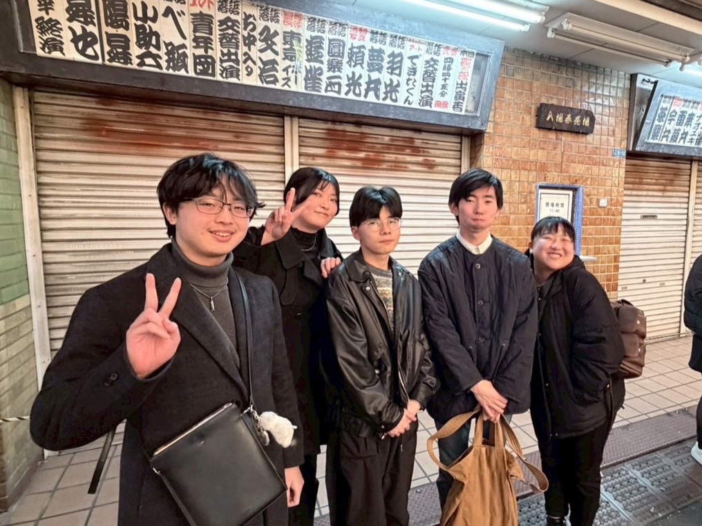 shh_benron's tweet photo. 【活動報告💐】
2/10(火)
インカレ弁論部SHHの幹部交代式を執り行いました!
2025年度幹部から、来年度幹部へと役職の引き継ぎを行いました✨️
幹部の皆さん、1年間おつかれさまでしたー!( ´ ▽ ` )ノ
次期幹部のはたらきに、期待するー🗣´.-
#インカレ #インカレサークル #弁論部 #benron #弁論 https://t.co/LMsXyTv3w6
