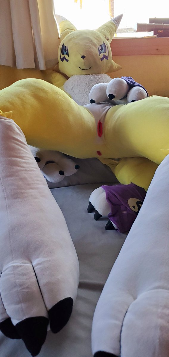 Renamontamer's tweet photo. Well it's better like that
Infinitely better
#Renamon #レナモン #plushies #plushophile https://t.co/ZthWWxctEo