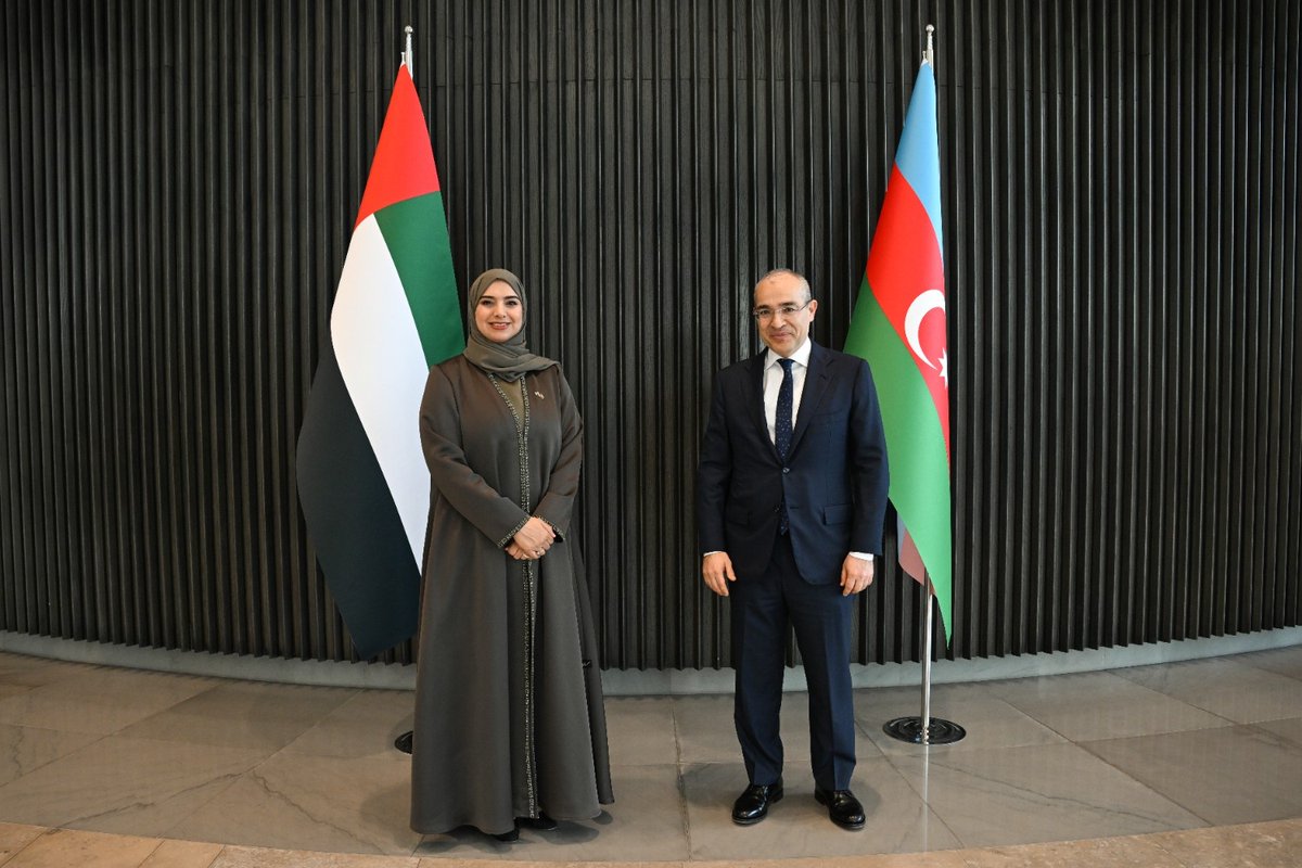 emlakxidmeti's tweet image. İqtisadiyyat naziri Mikayıl Cabbarov (@MikayilJabbarov) BƏƏ-nin iqlim və ətraf mühit naziri Amna Al Dahakın (@amnaaaldahak) rəhbərlik etdiyi nümayəndə heyəti ilə görüşüb.  

Ətraflı - shorturl.at/VYarc

#EconomyAz