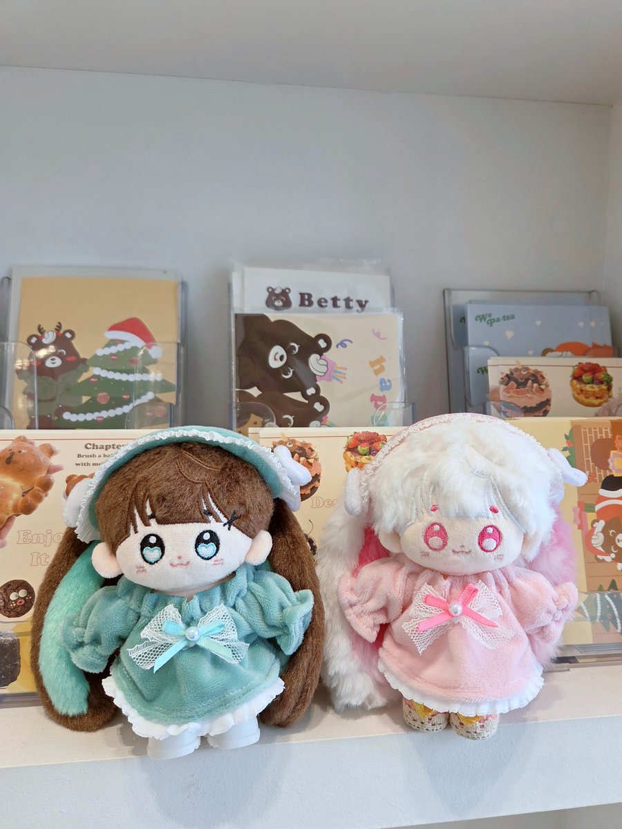 찰떡인 옷 입고 예쁜 민초와 휘핑이

#밍맹묭
#민초포리
#휘핑포리
👗 <a href="/bori_mill28292/">밀과 보리</a>