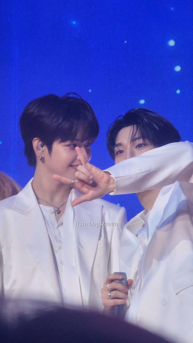 itsurboysteven's tweet photo. STEJAY POSE 🤟🏻💘

#STEJAY #JL #제이엘 #STEVEN #스티븐 https://t.co/EethArD0TA