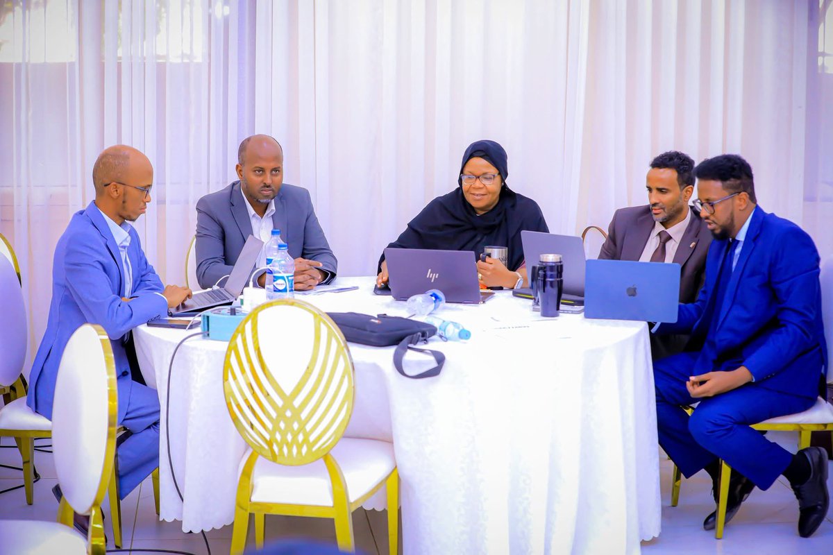I successfully completed facilitating the BRIDGE training on Election Day and Result Management for @SLNECH. 

I am also proud to have upgraded my status to an accredited BRIDGE workshop facilitator.