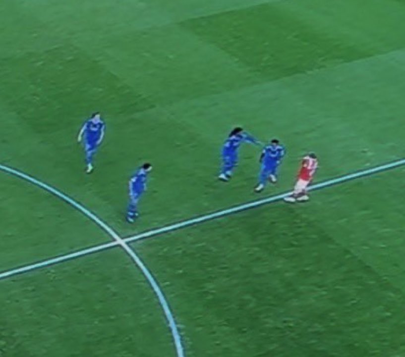 🅓🅞🅝🅨 tweet media