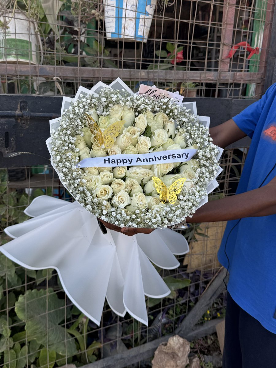 AishakhamisAli's tweet photo. Goodmorning 😊
I am a florist in mombasa 
I make fresh flowers arrangements and bouqet💐🌺
☎️0743961720
📍Mombasa
We do deliveries along the coast
Rt widely!! https://t.co/37ZkniWX17