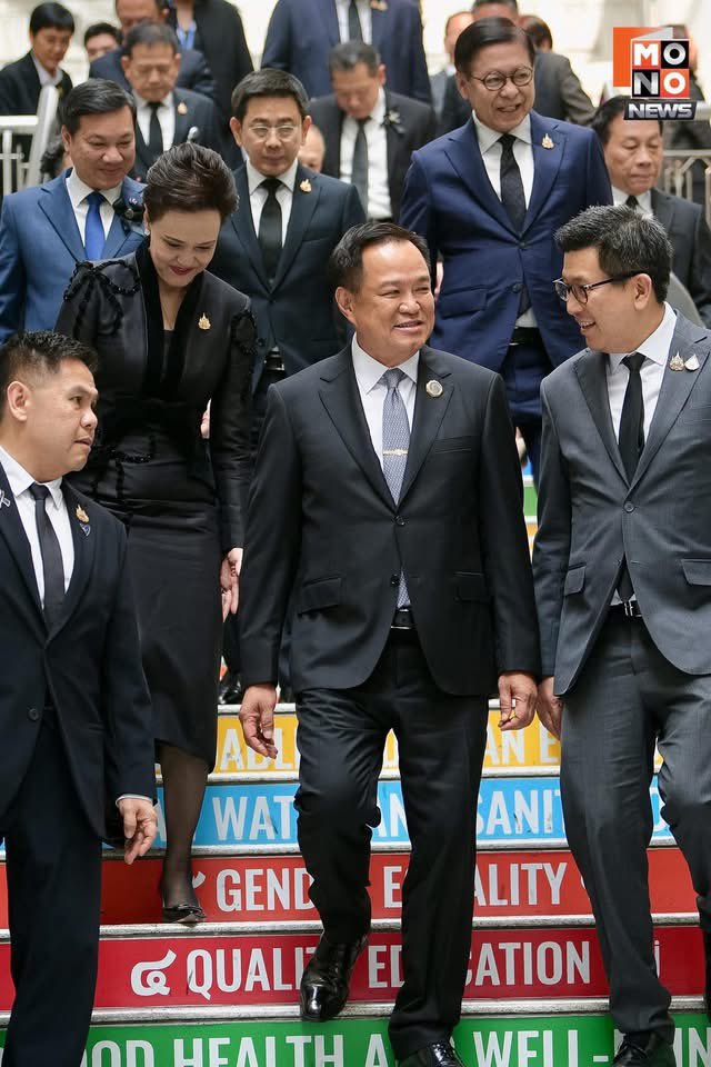 สมาคมธนาคารไทย ชี้ GDP ปี 68 โตเกินคาด ขยายตัวได้ 2.4% จากคาดการณ์ 1.7% สะท้อนประสิทธิภาพรัฐบาล ผสานพลังภาคเอกชน ขับเคลื่อนนโยบายอย่างตรงจุด สร้างความเชื่อมั่นเศรษฐกิจไทย
#รัฐบาลอนุทิน #อนุทิน #เอกนิติ #ศุภจี 
#สมาคมธนาคารไทย #GDP #จีดีพี
#พรรคภูมิใจไทย #หุ้นไทย