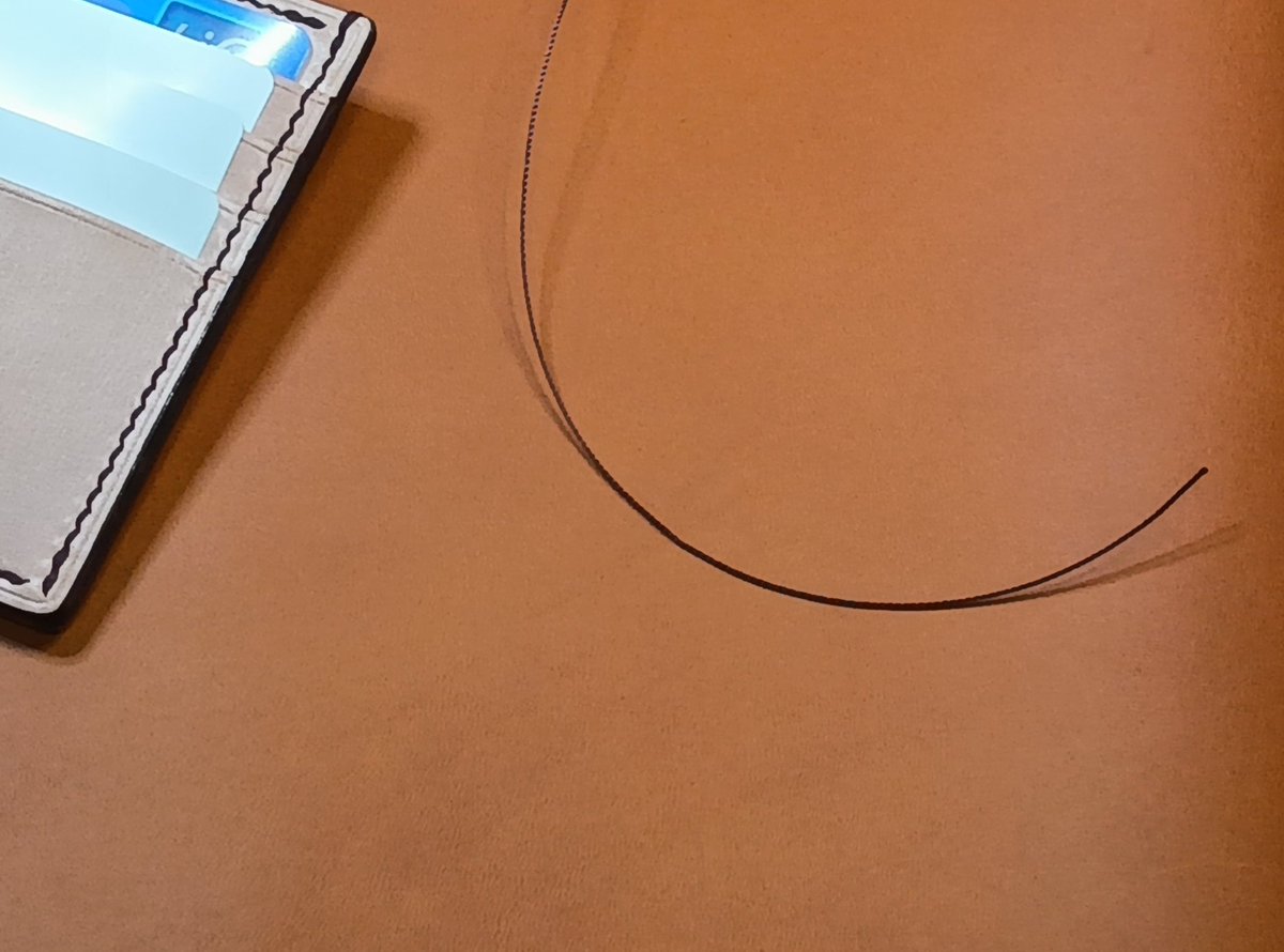 torumade's tweet photo. 二つ折り財布（差し込みカードホルダー付き）を作っています。

外装はイタリアンレザーのコニャック、内装はサドルレザーのタン、糸色は焦茶。

試作して判明した改善点は、カードホルダー部分の革を薄くし、財布本体の横幅を少し広げること。

体調不良期間なので、ゆっくり制作します。 https://t.co/bIX0wg9UyM