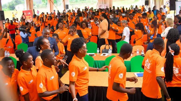 TonyNatif's tweet photo. Gender Based Violence NGOs?
Those ones are waiting for some major injection of Mzungu money during #16DaysOfActivism (November to December) to engage in yet another massive virtue signaling campaign. Last year, the @EUinUG, especially the Swedes put some major cash in the campaign.
The real work of actually shining a light on domestic violence and fighting it isn’t for our NGO types. It’s all about the 💷 💵 💰 and some pictures with diplomats.
As for your point of women being expected to protect women, I can’t really comment.
I however find Lady Justice Rosette Kania level headed. She has a case to hear and will hear it as fairly as possible. Hopefully. 🤞🏾
I won’t speak about Lady Justice Jane Frances Abodo or her former colleague Samali Wakooli.
I don’t wanna join Mr Male Mabirizi in Luzira.