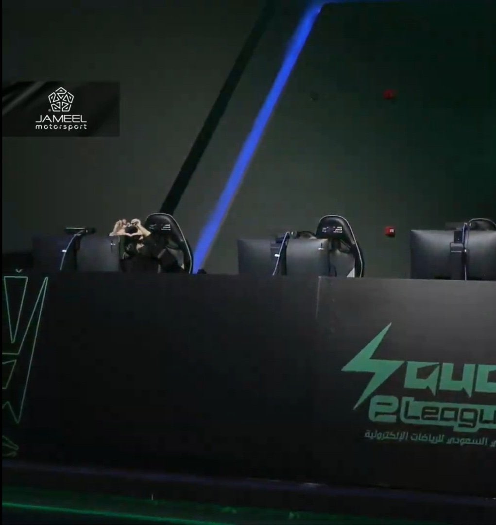 Evermore tweet media