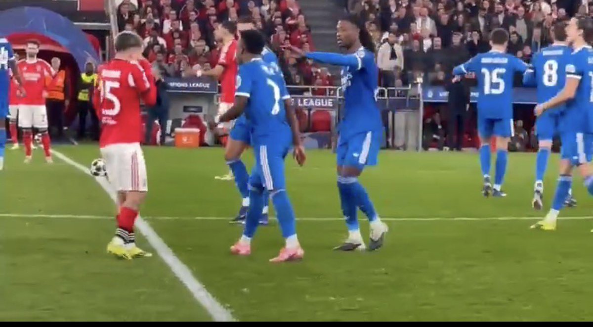 Do you want them to kiss or?