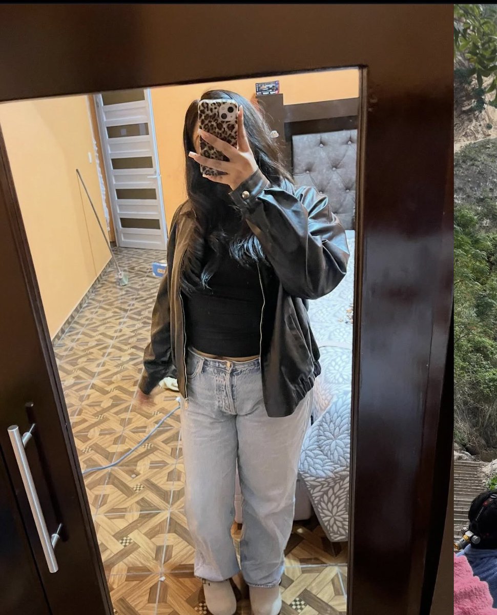 FloraIsHer's tweet photo. Selling!! Ask for my #menu! Hope to see you in my DMs soon daddy🥰
#Latina #Venmo #selling #content #horny #teen https://t.co/ihZy2eE7tm