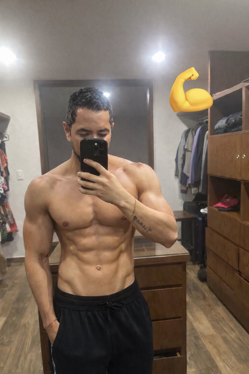 Ialejandro_33's tweet photo. Después del entrenamiento todo se ve más marcado ✌🏻💪🏻

#GymLife #PostWorkoutPump #Pump #Entrenamiento #Fitness #GymMotivation #MusclePump #NoPainNoGain #TrainHard #WorkInSilence #GymProgress #FitnessLifestyle #BodyInProgress #Disciplina #ModoGym https://t.co/t7TMR09vWu