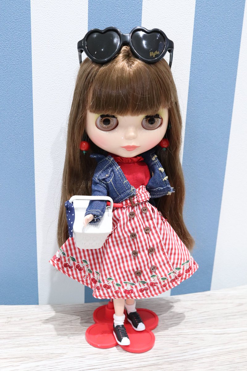 DollyteriaSA's tweet photo. ✨お迎え待ち情報✨
ネオブライス ピクニックアルフレスコが来てくれました!
さくらんぼモチーフがポップで可愛い🍒
小物も充実しているので、いろんなスタイルが楽しめます🎀
店頭にてお待ちしております!🥰
#ドーリーテリア #dollyteria #doll #Blythe #neoblythe #ブライス #ネオブライス https://t.co/Riy0g4lgEW