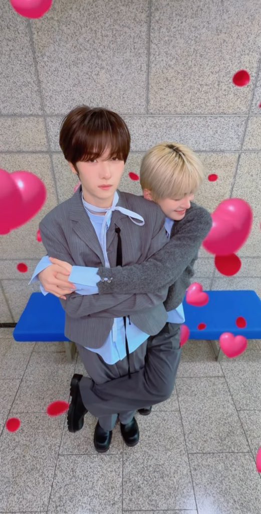 42_98e's tweet photo. 햎피촉수 https://t.co/g8bXAlTxXH
