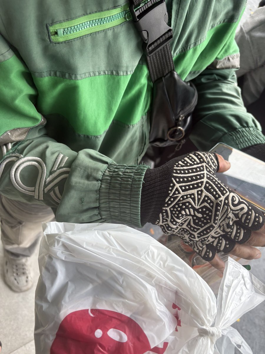 ThaiRushPoper's tweet image. 感谢信任回购！曼谷地区闪送直达酒店楼下Rush等！🫱🏻‍🫲🏻
#曼谷闪送Rush #曼谷Rush #泰国Rush #曼谷Poppers #曼谷prep #泰国prep #曼谷阻断药 #曼谷事前阻断 #曼谷事后阻断 #曼谷必妥维 #曼谷事前 #曼谷事后 #曼谷同城送Rush #泰国闪送Rush #男女rush #男女poppers #女用果冻