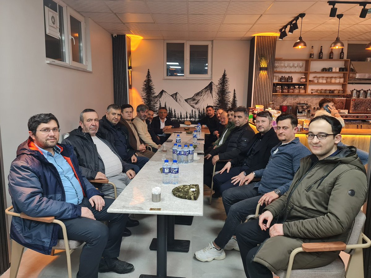 Odamızdan Üyemiz Fosil Cafe’ye Hayırlı Olsun Ziyareti
Meclis Başkanımız Hasan Demirdaş, Yönetim Kurulu Başkanımız Ersin Kaşka ve Meclis Üyelerimiz ile birlikte, üyemiz Fosil Cafe işletmesini ziyaret ederek işletme sahibi Sefa Eser’e hayırlı olsun dileklerinde bulundular.