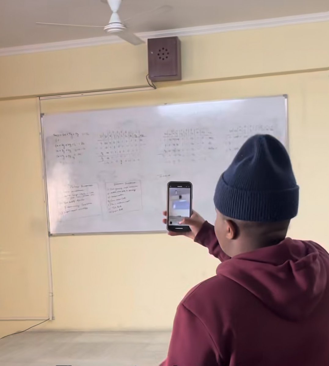 Y0BESH tweet media