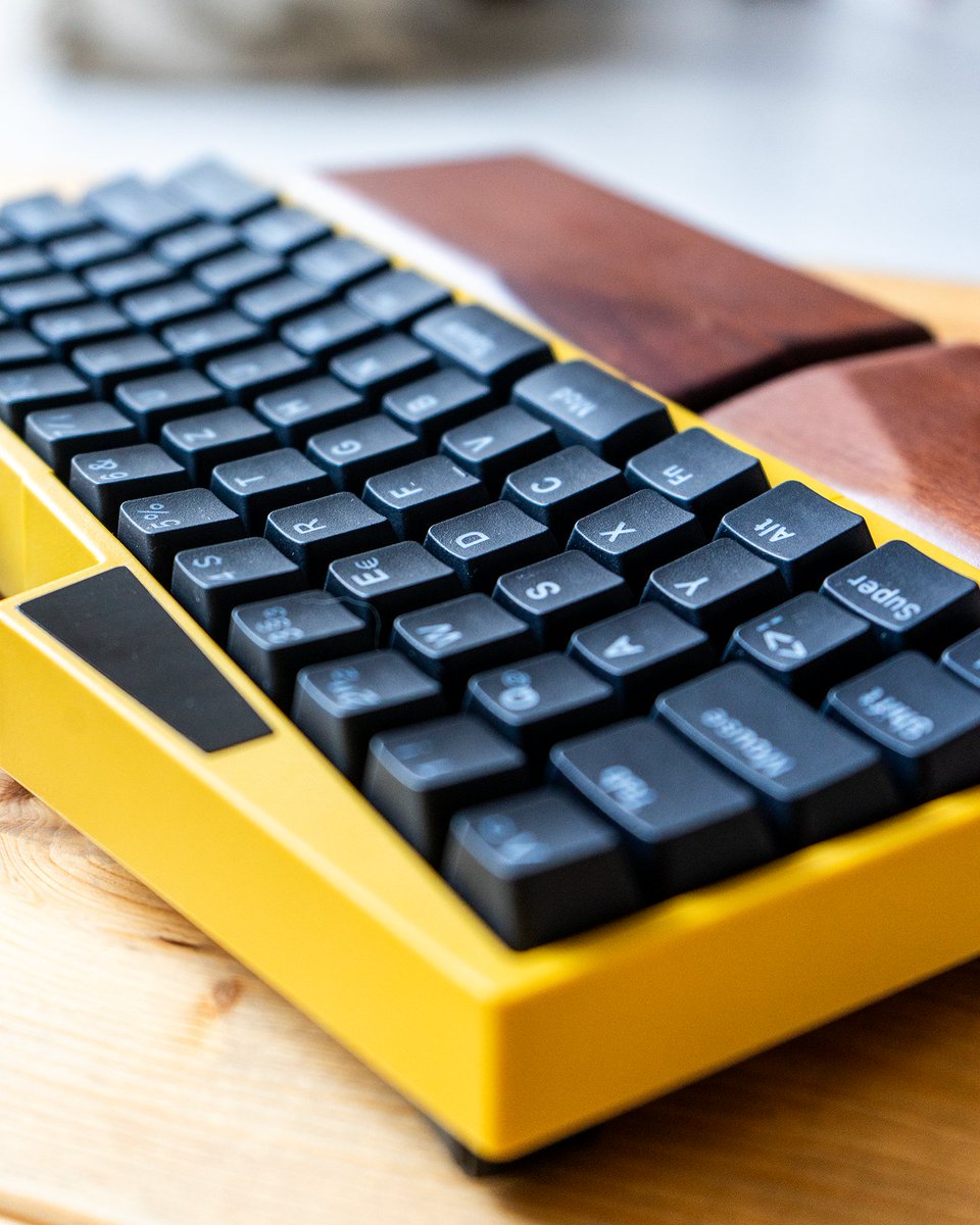 Ult. Hack. Keyboard tweet media