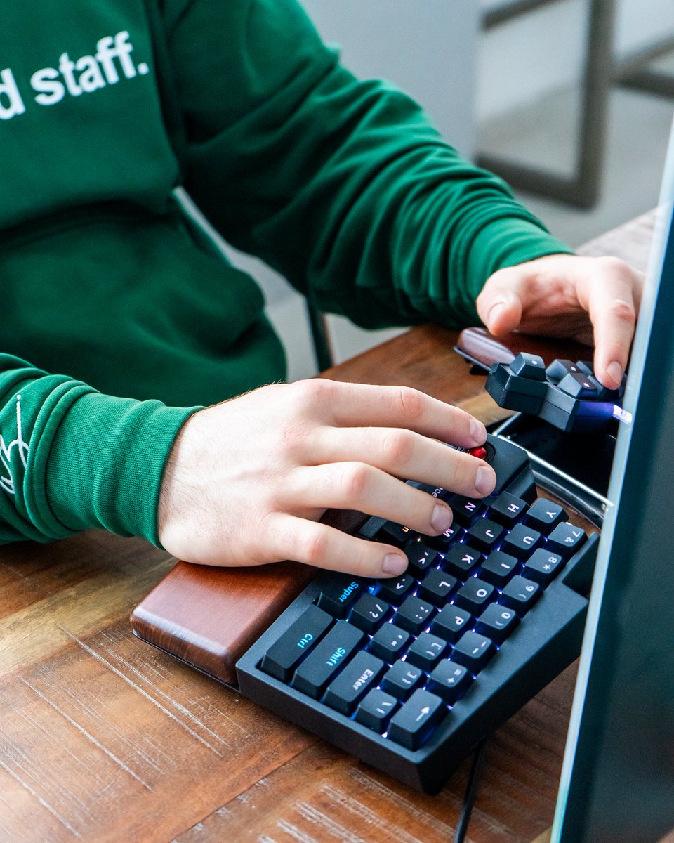 Ult. Hack. Keyboard tweet media