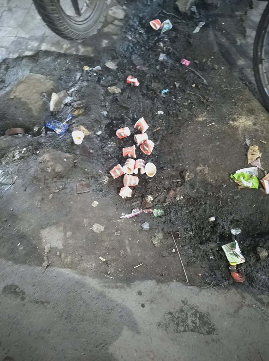 arpana_dhar's tweet image. स्थानीय युवाओं और कन्याकुमारी के मछुआरों के बच्चों ने मिलकर 48 गांव जो तट पर बसे हैं 
और 6 बीच को प्लास्टिक मुक्त किया।2019 से ये अभियान चला ये पूरा आत्मनिर्भर अभियान रहा।एक ये लोग हैं और दूसरे हमलोग
हर काम सरकार नहीं कुछ ऐसा भी ..
#SwachhBharat_NyaBharat
#PlasticFree
पढ़ें 👇