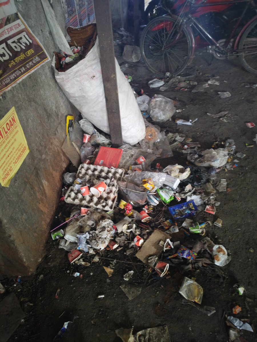 arpana_dhar's tweet image. स्थानीय युवाओं और कन्याकुमारी के मछुआरों के बच्चों ने मिलकर 48 गांव जो तट पर बसे हैं 
और 6 बीच को प्लास्टिक मुक्त किया।2019 से ये अभियान चला ये पूरा आत्मनिर्भर अभियान रहा।एक ये लोग हैं और दूसरे हमलोग
हर काम सरकार नहीं कुछ ऐसा भी ..
#SwachhBharat_NyaBharat
#PlasticFree
पढ़ें 👇