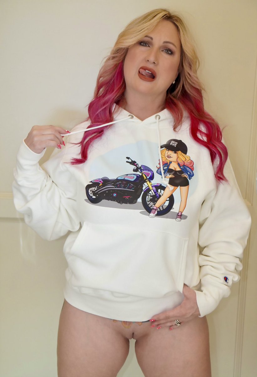 Melissa Bee tweet media