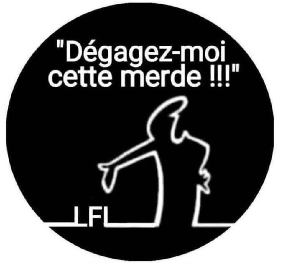 Catheri55205452's tweet image. Je croyais que la police tuait !!