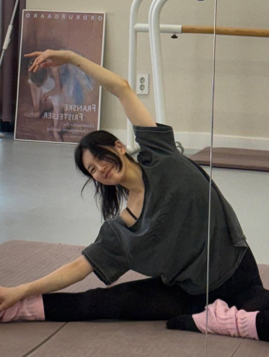 수지 ⚝ tweet media