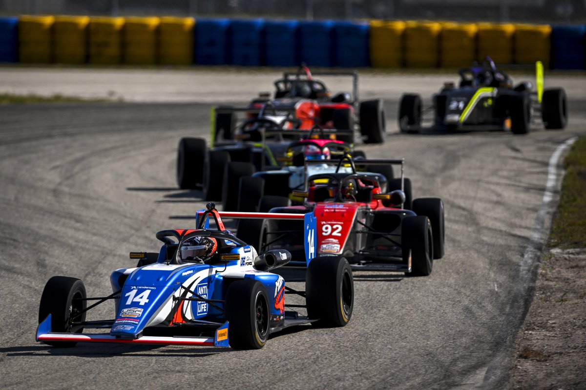 DEForce Racing tweet media