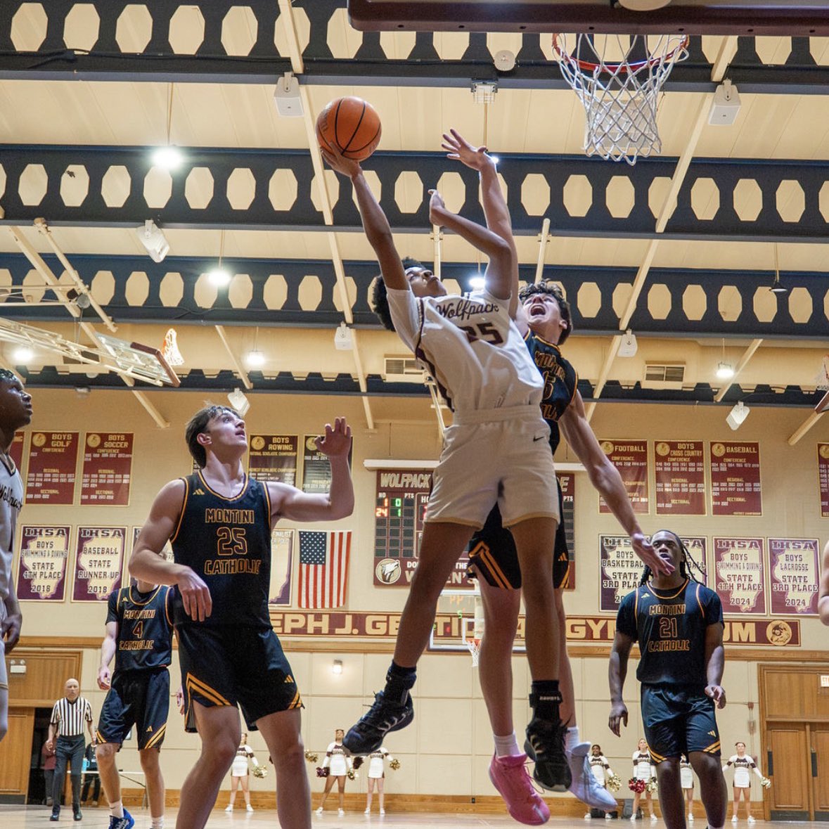 Saint Ignatius Boys Basketball tweet media