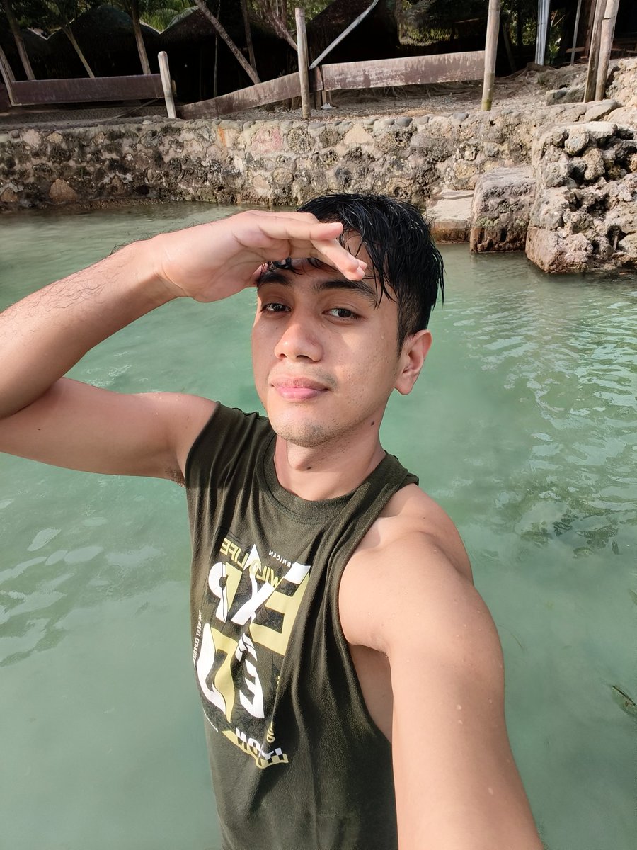 HanJPFrost's tweet photo. 🌊 ⛱️ https://t.co/viJv4sbCQh