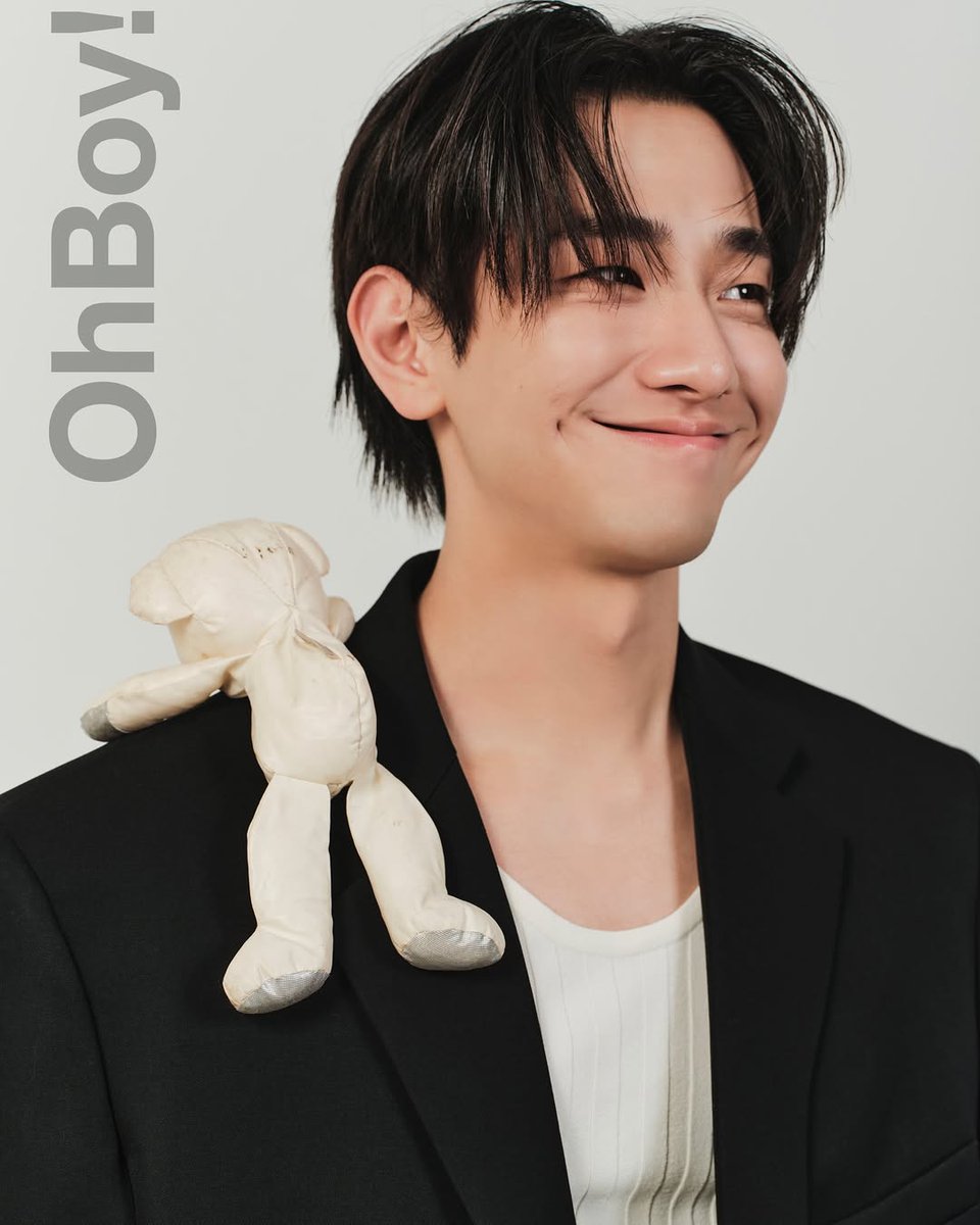 BX, 이. ⌘ tweet media