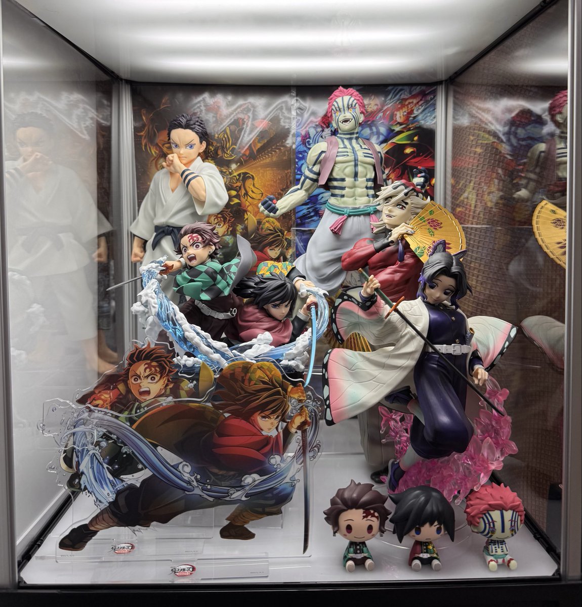 鬼滅の刃のアニプレックスオンラインくじのA賞が届いたから飾ってみた