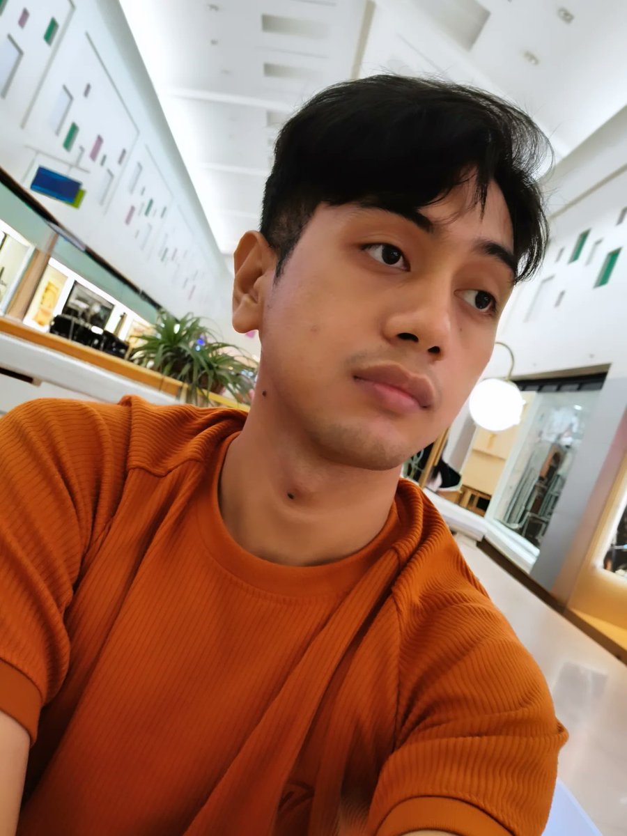 HanJPFrost's tweet photo. live. eat. love. repeat.
.
.
.
🔴🟠🍛🔴🟠🥐🔴🟠🥢🔴🟠🥭 https://t.co/zqYr1lIq1n
