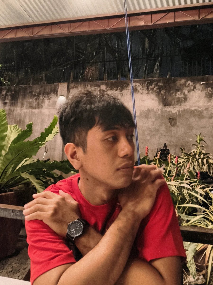 HanJPFrost's tweet photo. live. eat. love. repeat.
.
.
.
🔴🟠🍛🔴🟠🥐🔴🟠🥢🔴🟠🥭 https://t.co/zqYr1lIq1n
