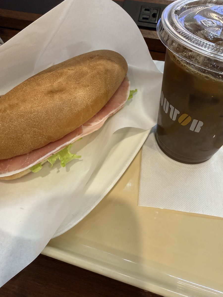 MiZuan3's tweet photo. 今日の気分はアイスコーヒー☀️ https://t.co/2EdxJMRp34