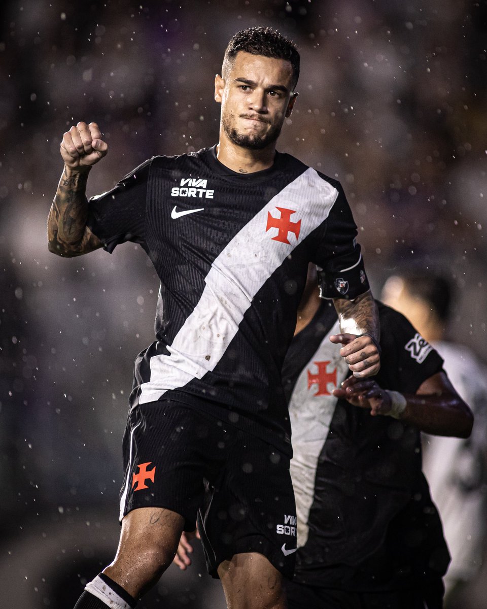 are_cruzmaltina's tweet photo. 🚨💢 ATENÇÃO!

O meia Philippe Coutinho pediu para rescindir contrato com o Vasco. 

A notícia caiu como uma bomba internamente e o Vasco ainda não tomou uma decisão oficial.

O pedido foi após o jogo contra o Volta Redonda.

📰 | Flávio Dias (@AVascainos)
📸 | Matheus Lima (Vasco)