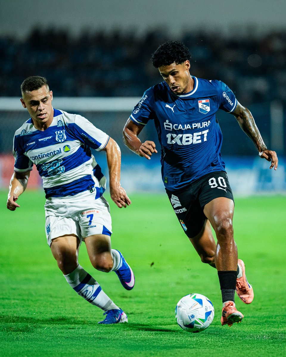 #CopaLibertadores #Fase2 #Ida 🏆
Juan Cruz González y Santiago González titulares en <a href="/ClubSCristal/">Club Sporting Cristal</a> 🇵🇪, que empató 2-2 como visitante ante <a href="/Club2deMayo/">CS 2 de Mayo</a> 🇵🇾