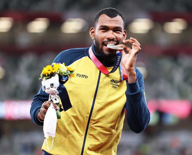 𓆰dani𓆪🇨🇴 tweet media