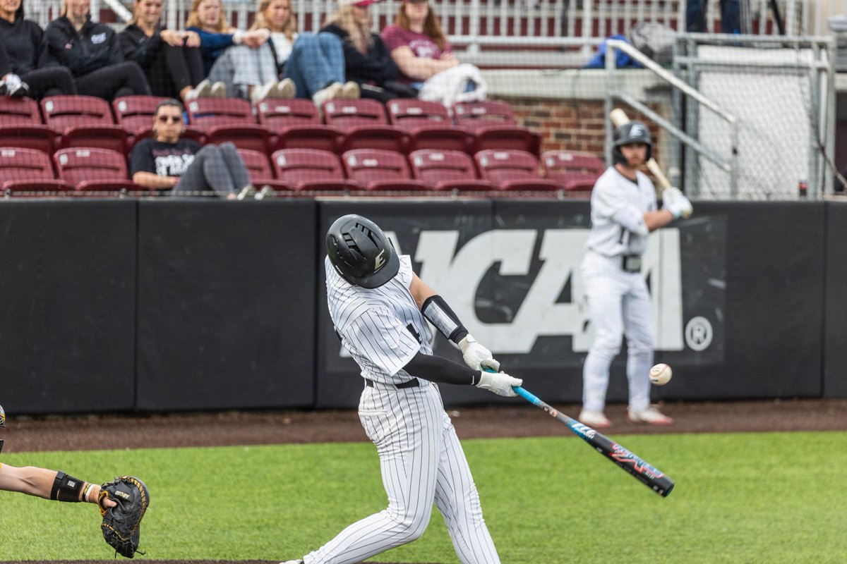 Pics from the win in the first home game of 2026