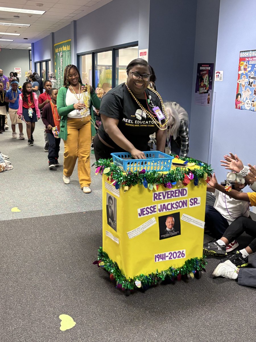 Gabriela Garza tweet media