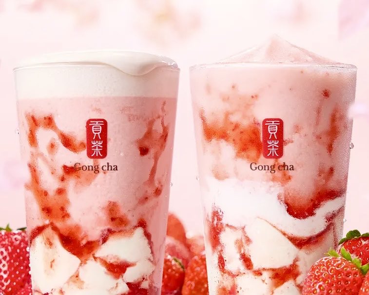 ２月２６日よりゴンチャから、阿里山ウーロンティーをベースに、いちご杏仁とつぶつぶ果肉入りストロベリーソースを合わせた「いちご杏仁 ミルクティー」「いちご杏仁ジェラッティー」「いちご杏仁 アーモンドミルクティー」が発売されます✨