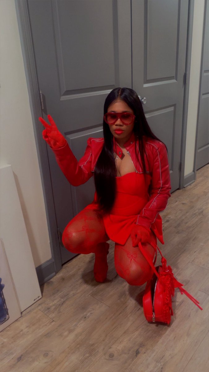 Audri231's tweet photo. Murder she wrote 💋 https://t.co/JrjgPvgL4Q