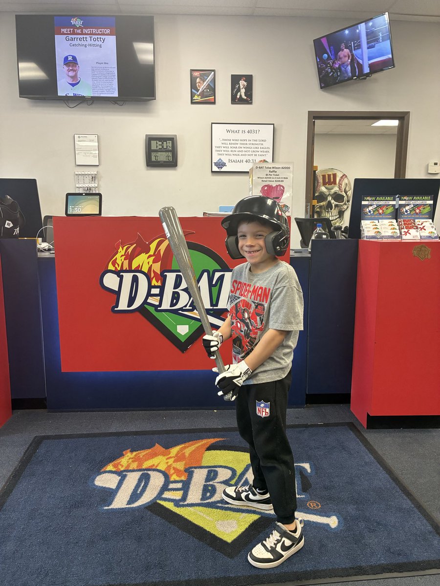 D-BAT of Tulsa tweet media