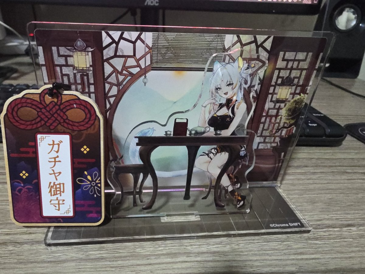 Ya vino la merch de cumpleaños, mi suerte ha aumentado \o/

#TaigaMerch