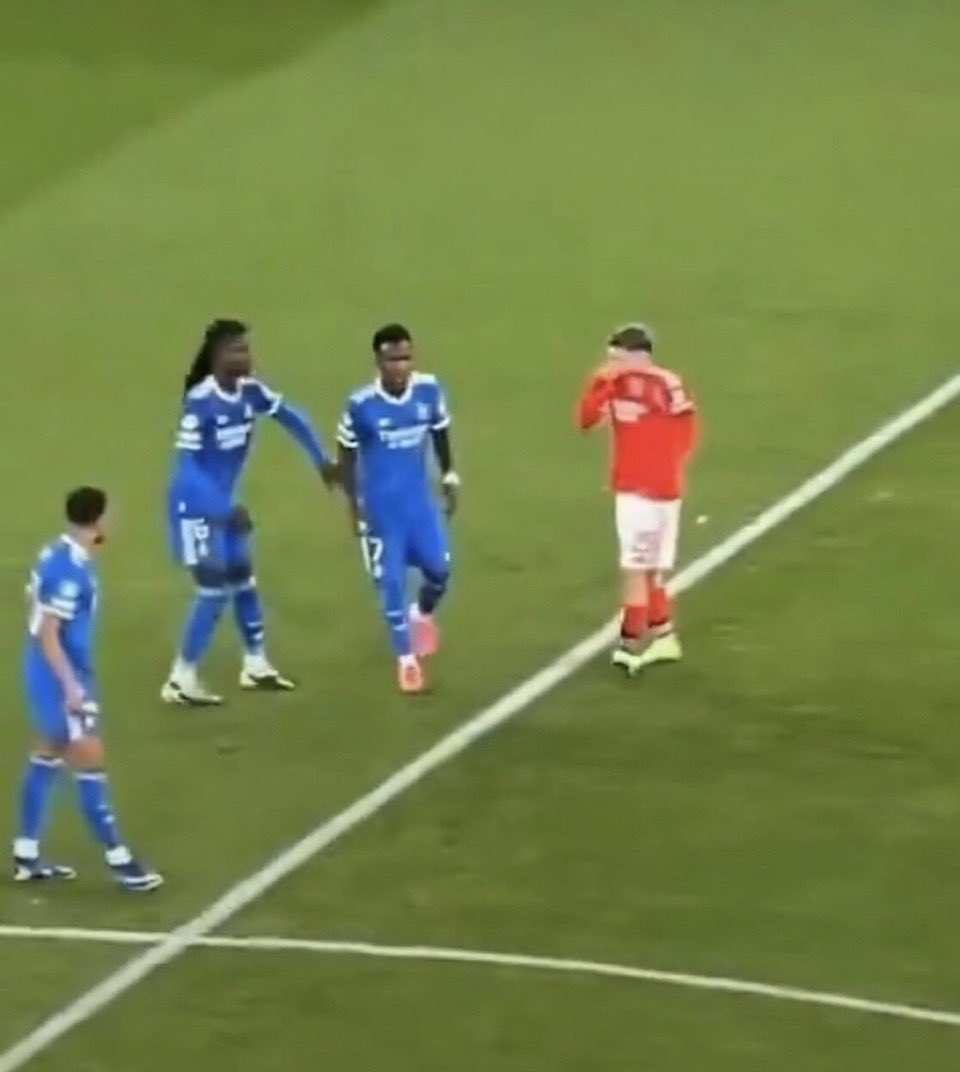 <a href="/SLBenfica/">SL Benfica</a>