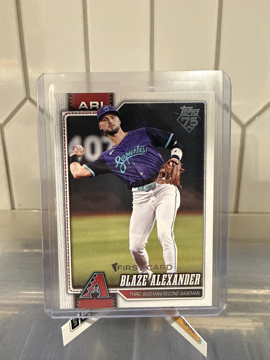 Marcksist's tweet photo. @CardPurchaser pulled my first 1/1 today out of a Target hanger. What do you think? https://t.co/2WLuFHkapH