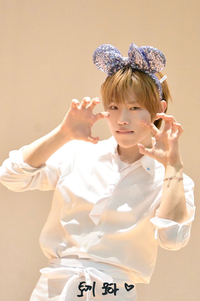 260214 사운드웨이브

💜🫧.•*¨*•.*

#POW #파우 #JUNGBIN #정빈