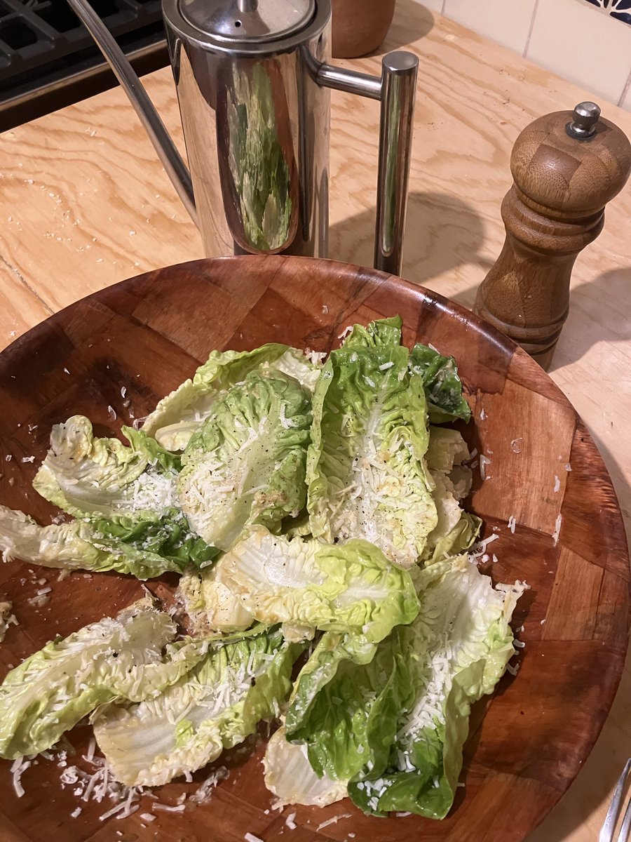 Para qué es el libre albedrío si no es para hacerte una ensalada César de cenar…