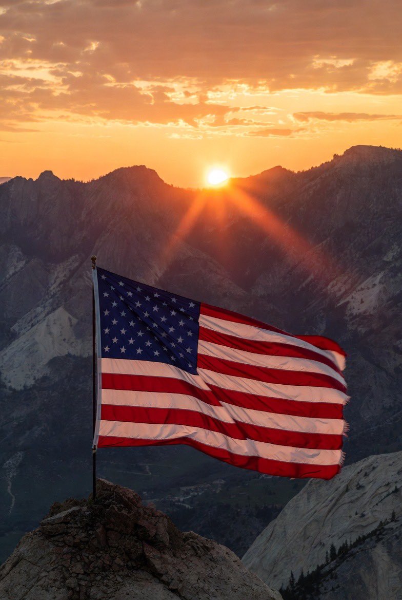 Good morning, America. 
I’m thankful for your beauty and freedom.
There’s no other country that I would rather live in and no other military that I would want protecting to keep her free. 
🇺🇸 🇺🇸🇺🇸🇺🇸🇺🇸🇺🇸🇺🇸🇺🇸
Have a blessed Tuesday everyone.
Please follow up <a href="/johnjohn_jrQ/">John John Jr</a> 
#USAGER
